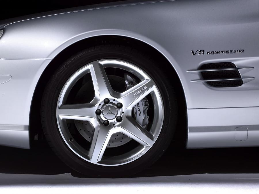  Mercedes-Benz SL55 AMG 2006 года  (фото 47 из 69)
